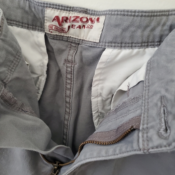Arizona mens Grey cargo shorts size 30 - Picture 3 of 4